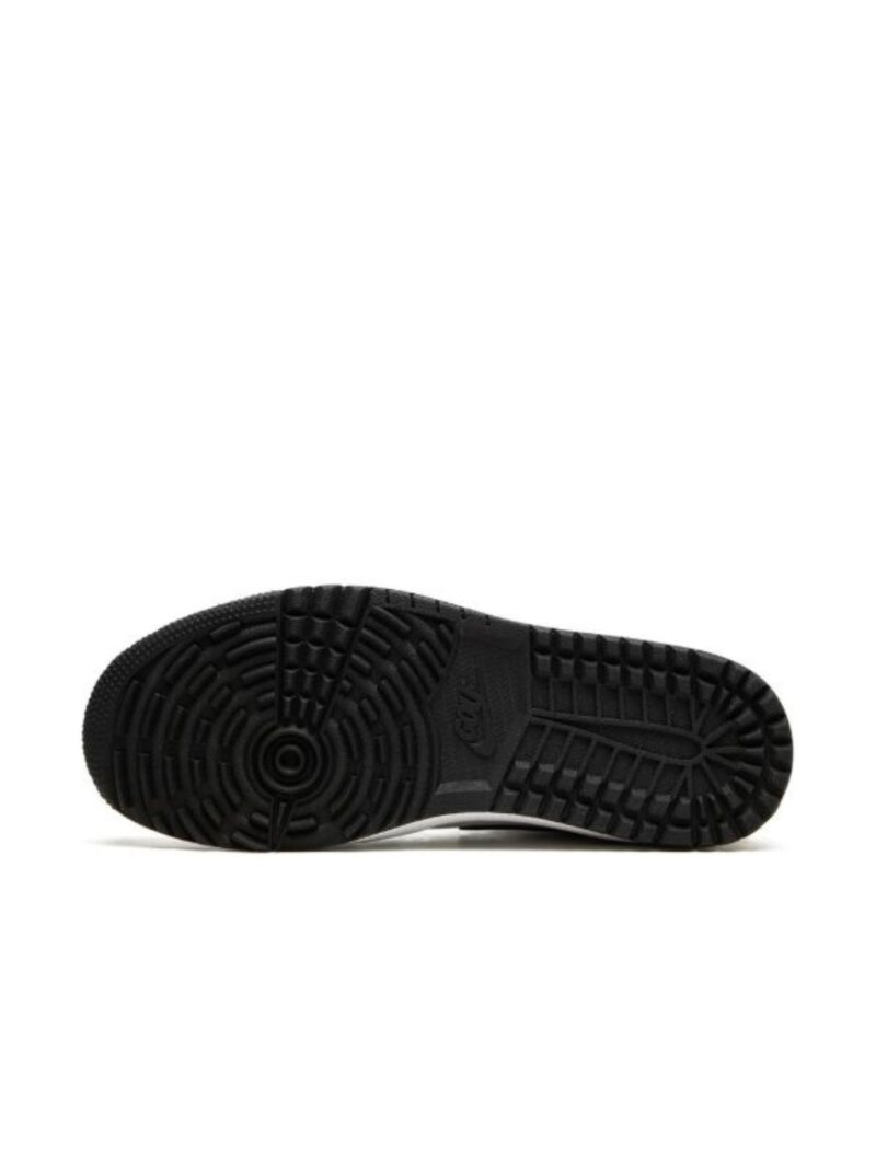 Air Jordan 1 Retro High OG "Panda" sneakers - Image 4
